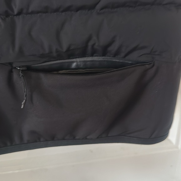 Lululemon Men's All Down Vest - Picture 3 of 9